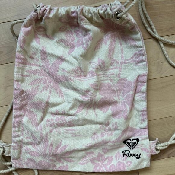 Vintage Y2K Roxy Drawstring Backpack – Pink Floral Canvas, Surf Girl Style - Picture 2 of 6